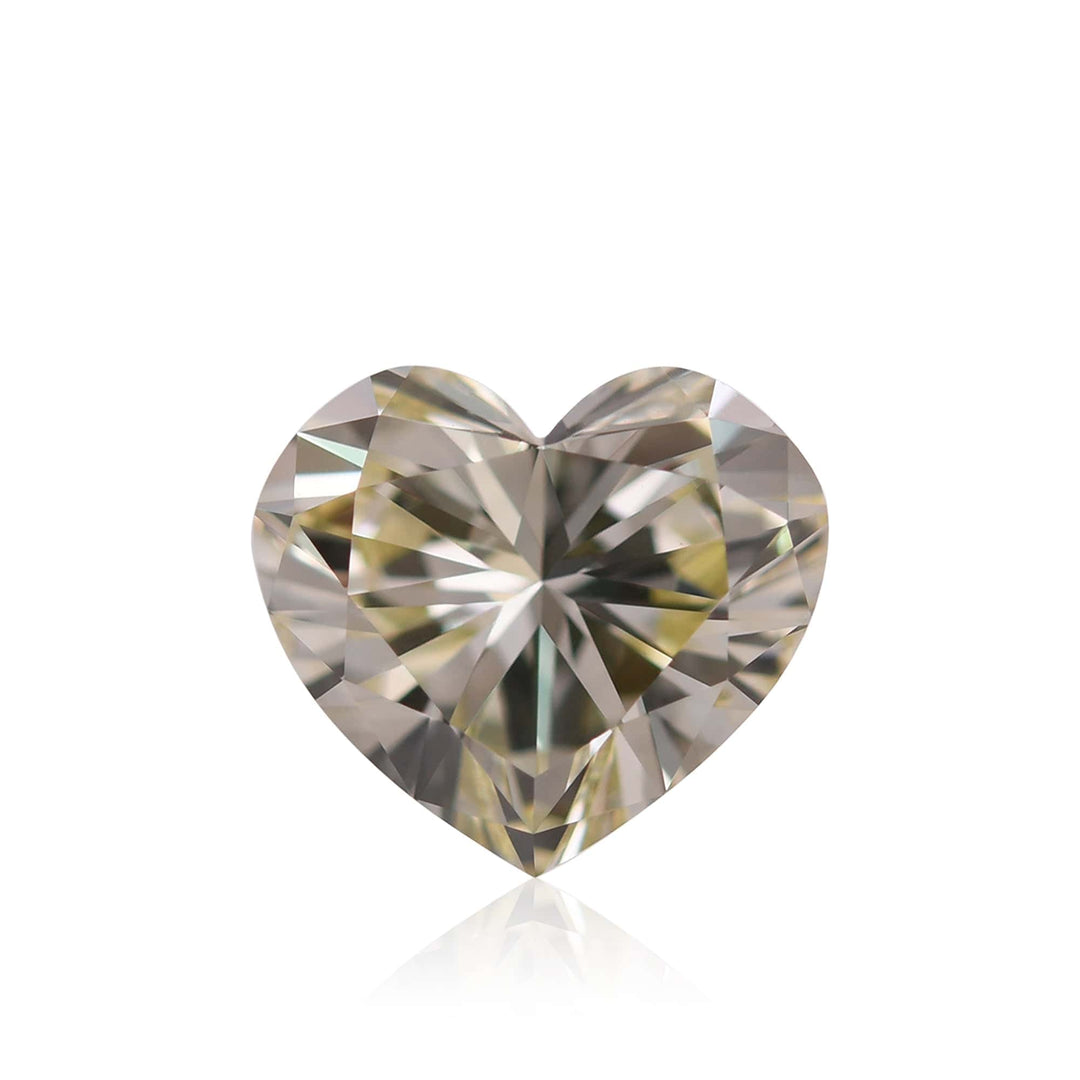 Natural chameleon diamond