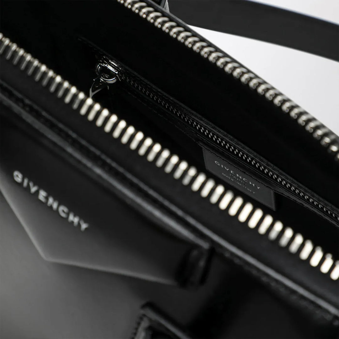 Givenchy - Small black leather Antigona bag Brand Apparel &amp; Accessories TU