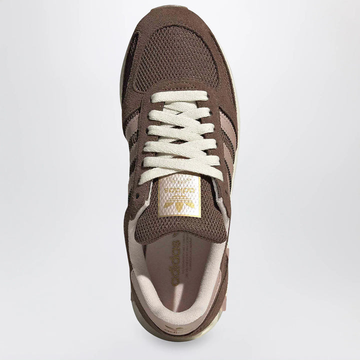 adidas Originals - LA Trainer OG W Sneakers in Earth Strata / Vapour Grey Metallic Brand Apparel &amp; Accessories > Shoes