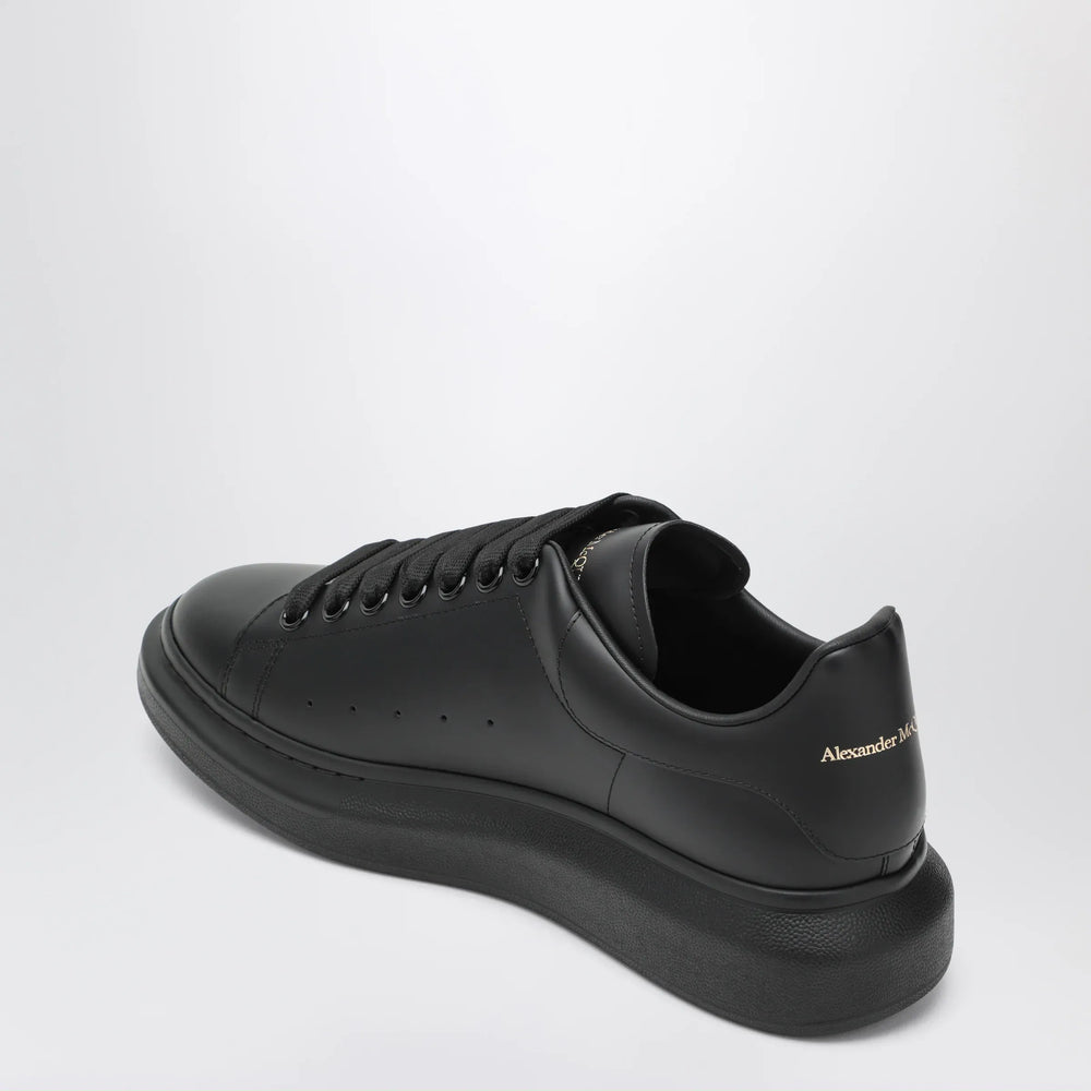 Alexander McQueen - Sneakers Oversize black Brand Apparel & Accessories > Shoes