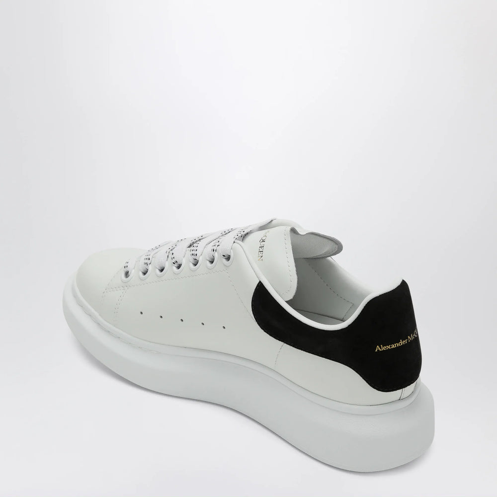 Alexander McQueen - Sneakers Oversize white/black Brand Apparel & Accessories > Shoes