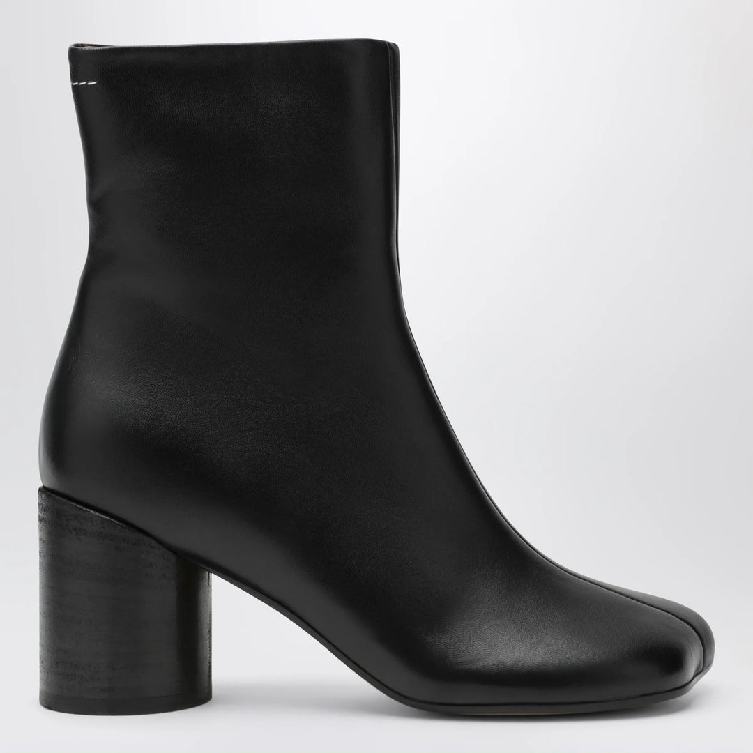 MM6 Maison Margiela - Tabi ankle boots in nappa leather in black Brand 36 IT