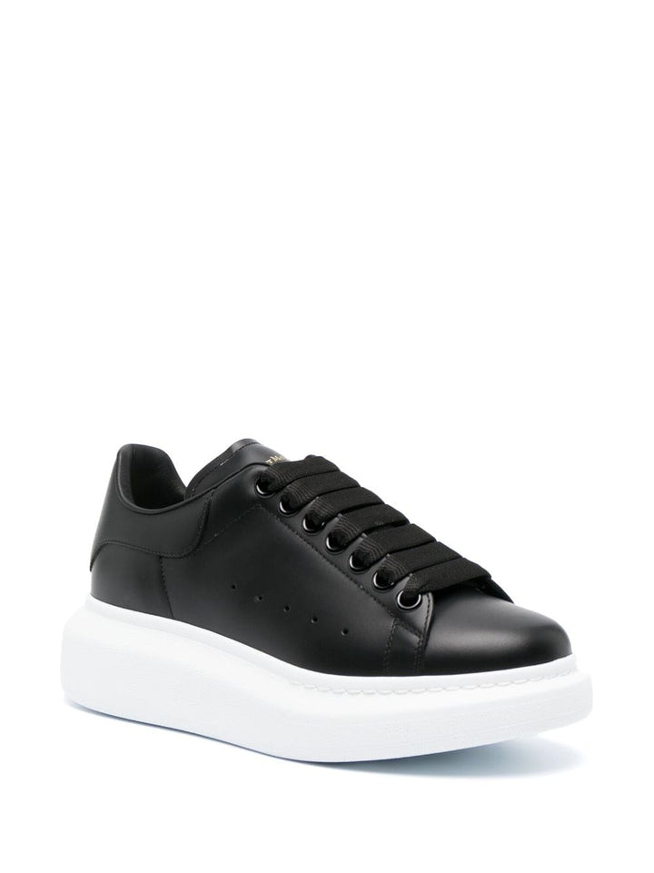 Alexander McQueen Sneakers 35.5 Alexander McQueen Sneakers Black Alexander McQueen Sneakers Black Brand